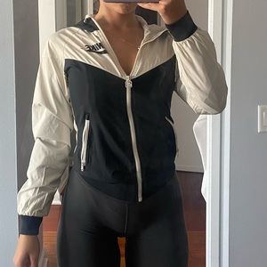Nike womens full zip light weight jacket